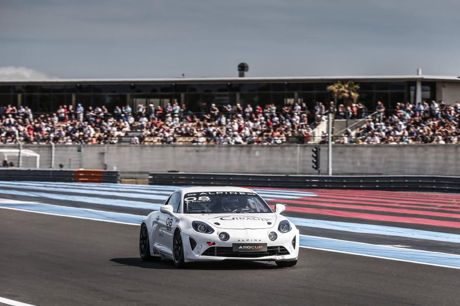  Alpine A110 Cup 2017 года  (фото 32 из 49)